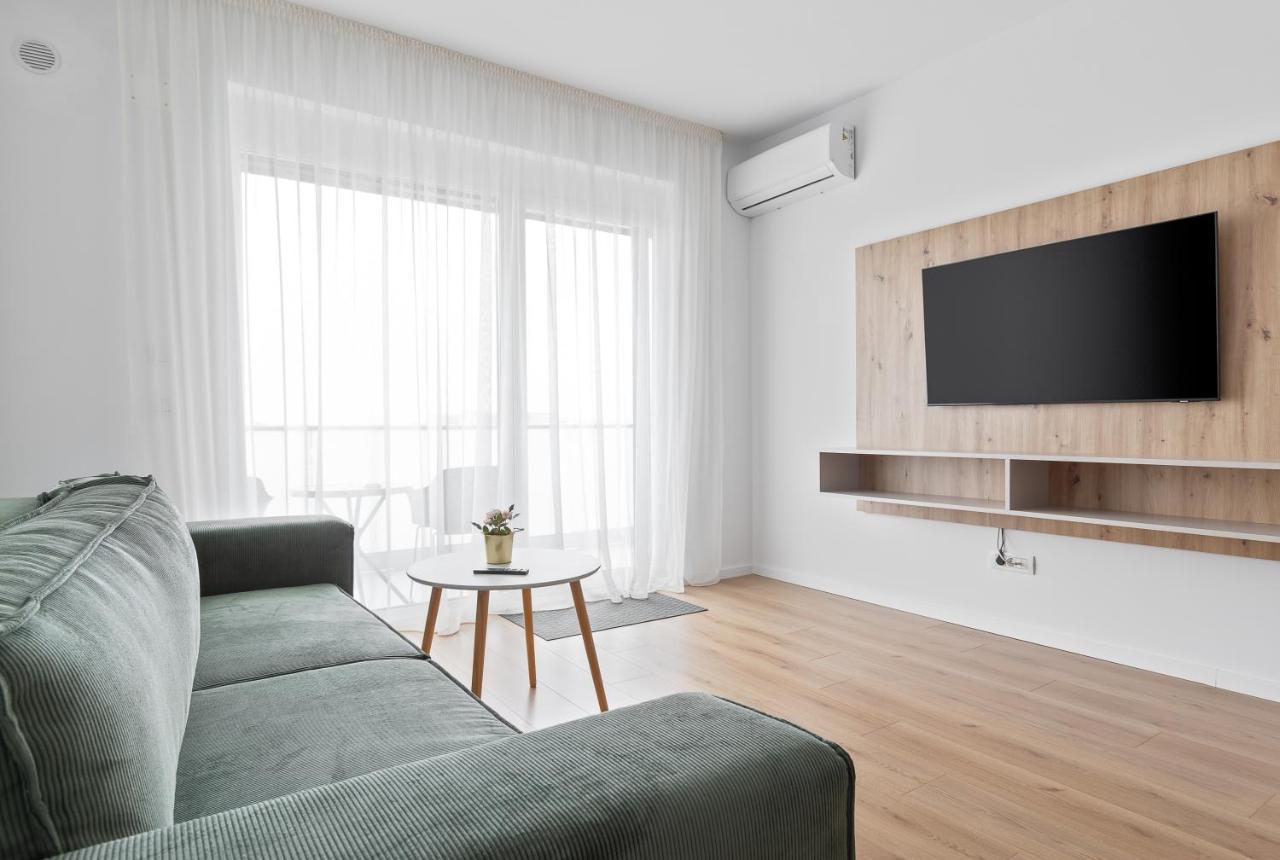 Grand Hill Flats Appartement Oradea Buitenkant foto