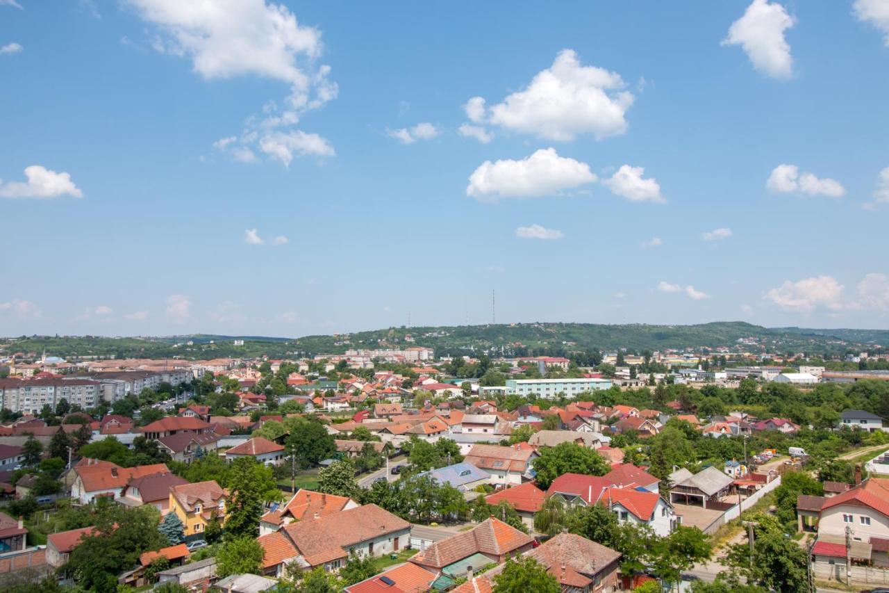 Grand Hill Flats Appartement Oradea Buitenkant foto