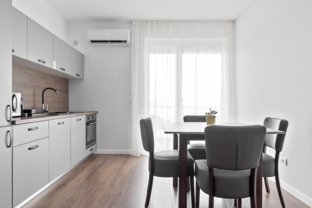 Grand Hill Flats Appartement Oradea Buitenkant foto