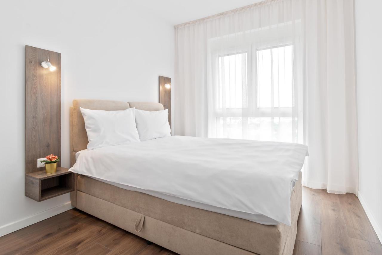 Grand Hill Flats Appartement Oradea Buitenkant foto