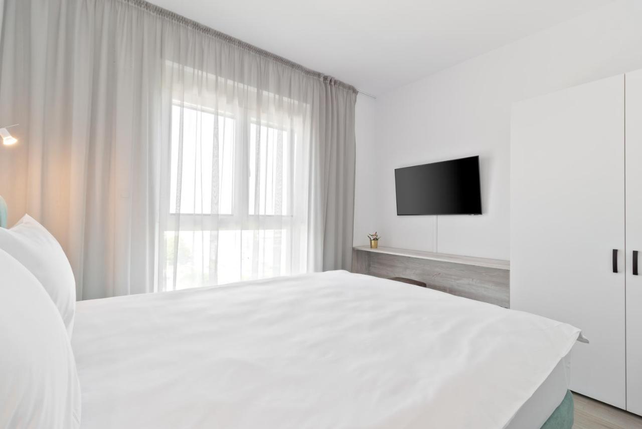 Grand Hill Flats Appartement Oradea Buitenkant foto