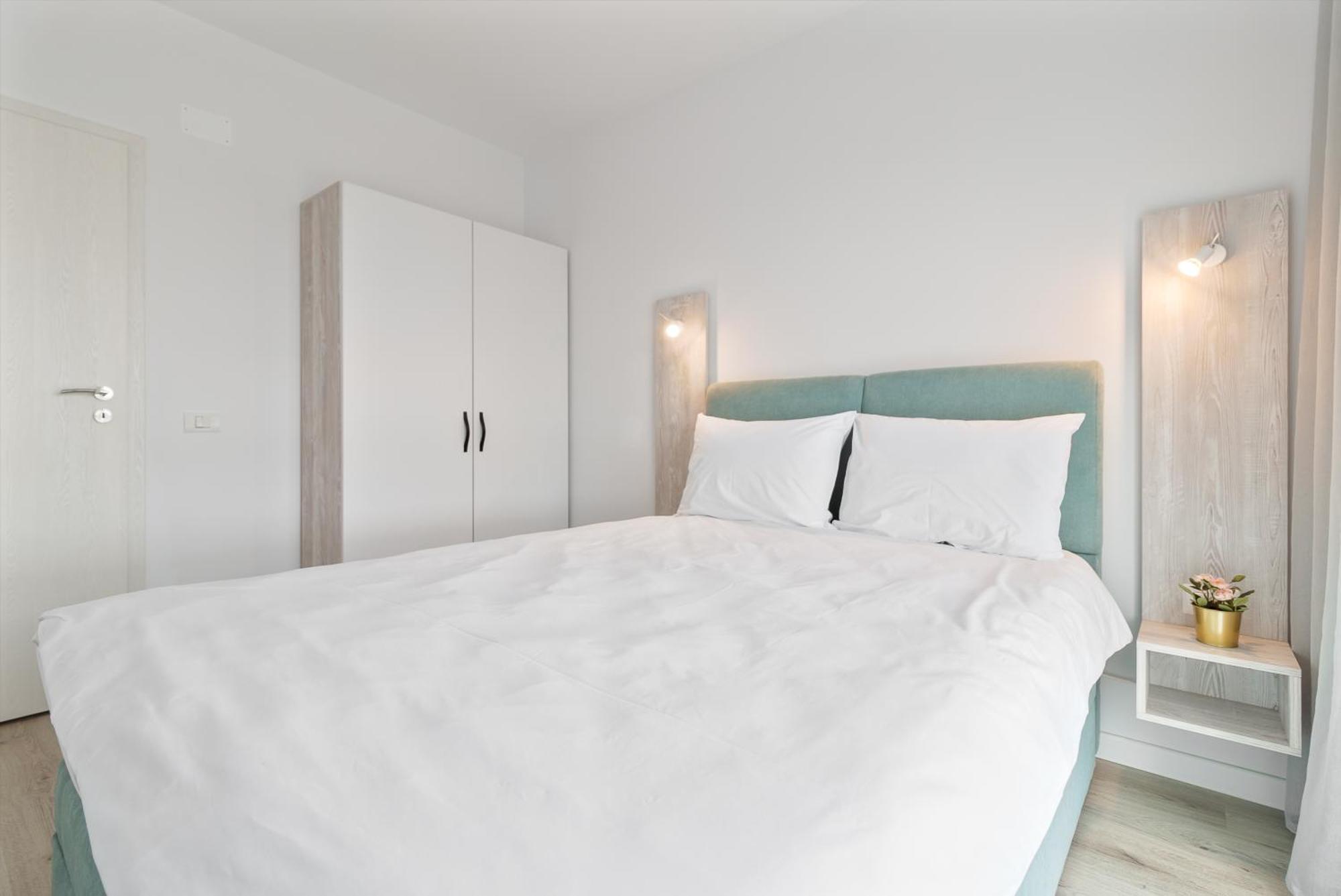 Grand Hill Flats Appartement Oradea Buitenkant foto