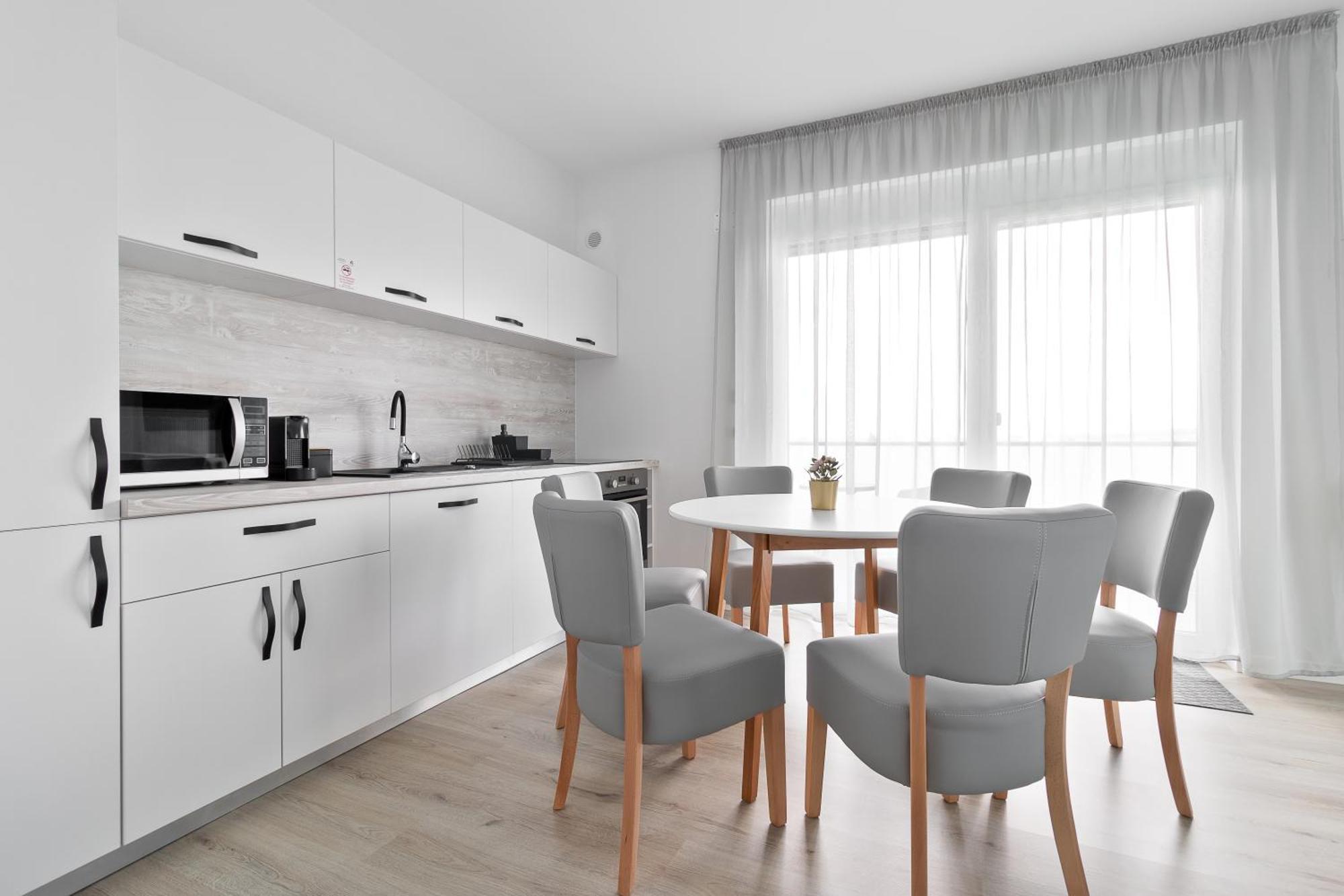 Grand Hill Flats Appartement Oradea Buitenkant foto