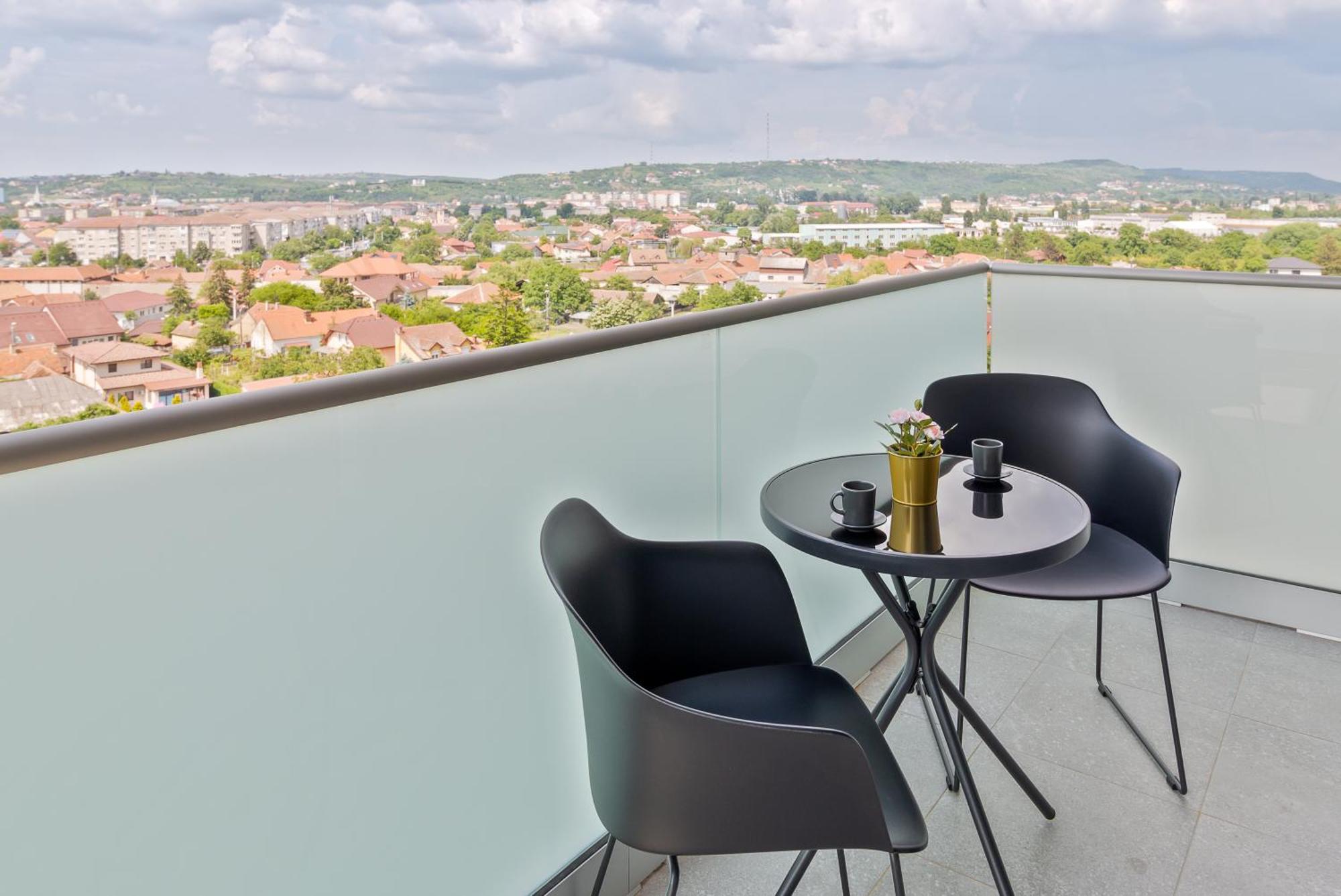 Grand Hill Flats Appartement Oradea Buitenkant foto